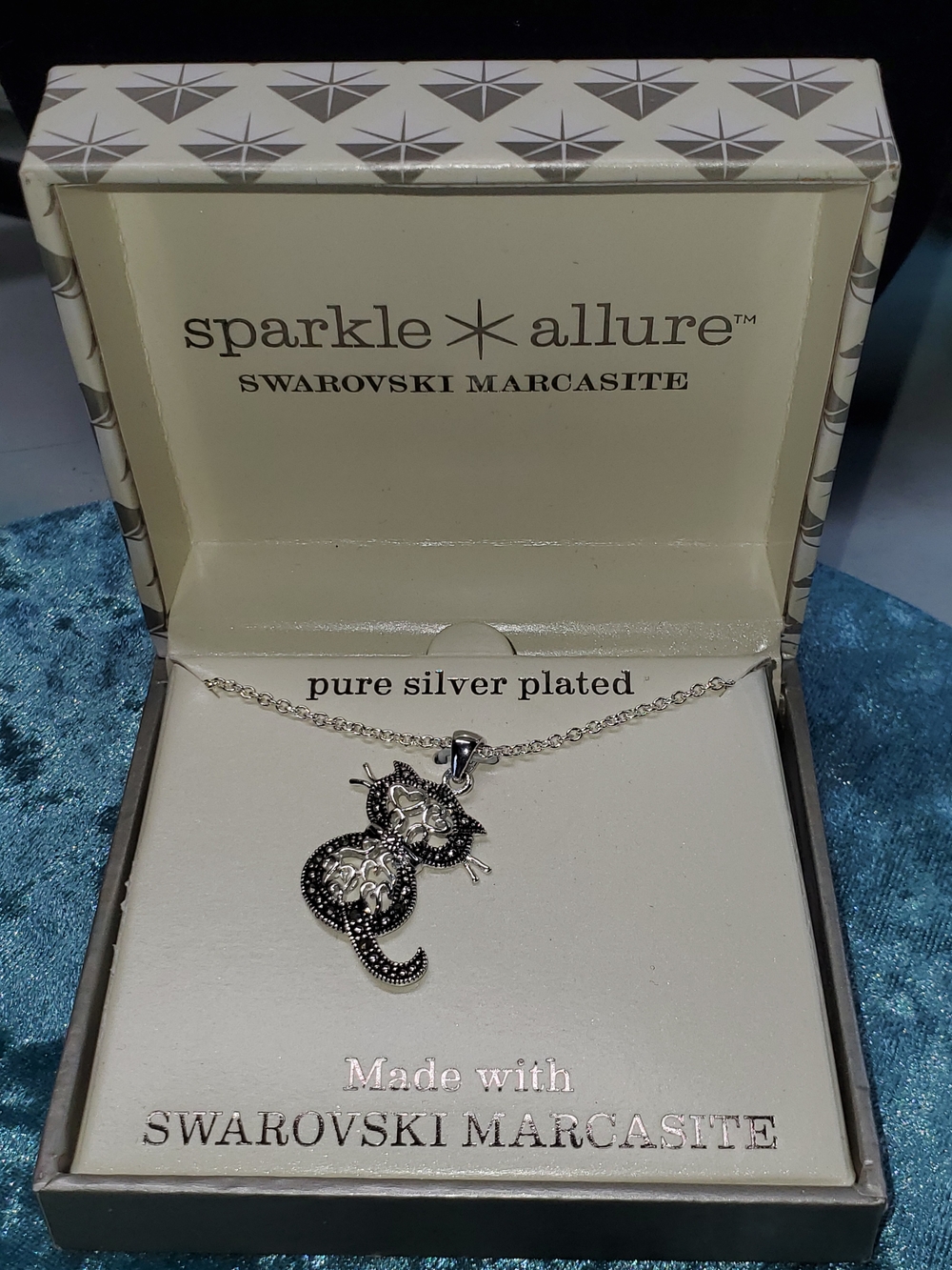 NWT Swarovski Silver Cat Pendant Necklace - Silver